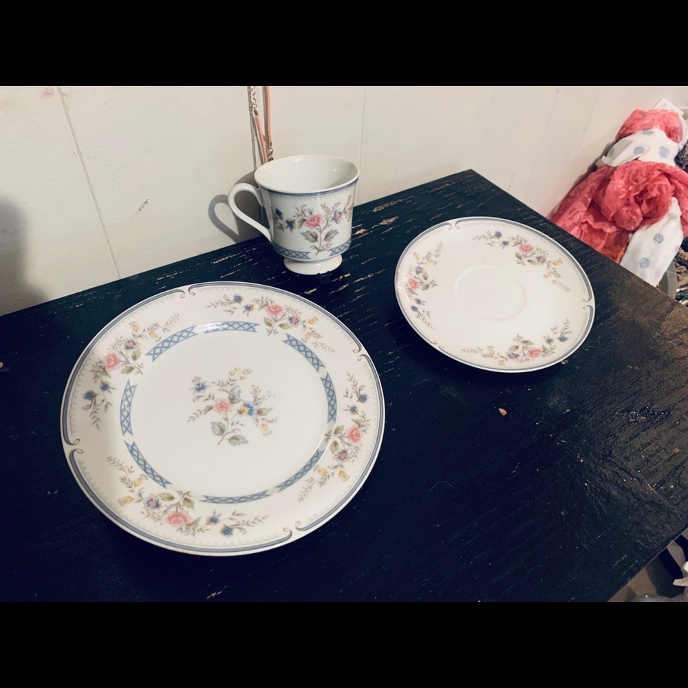 Brookwood fine China